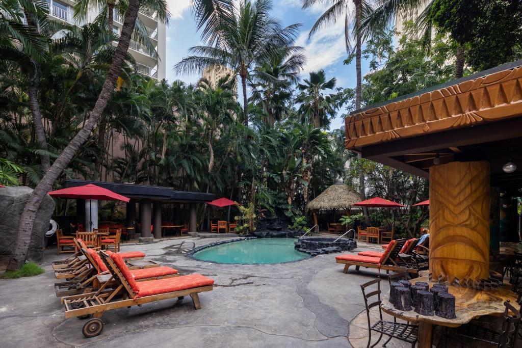 Gorgeous One Bedroom Bamboo Blocks From The Beach هونولولو المظهر الخارجي الصورة